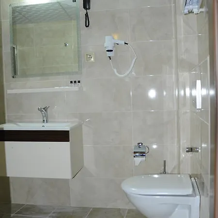 Hotel Mesnevi 2*